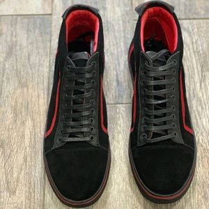 Downtown Men’s Shoes size 9.5M